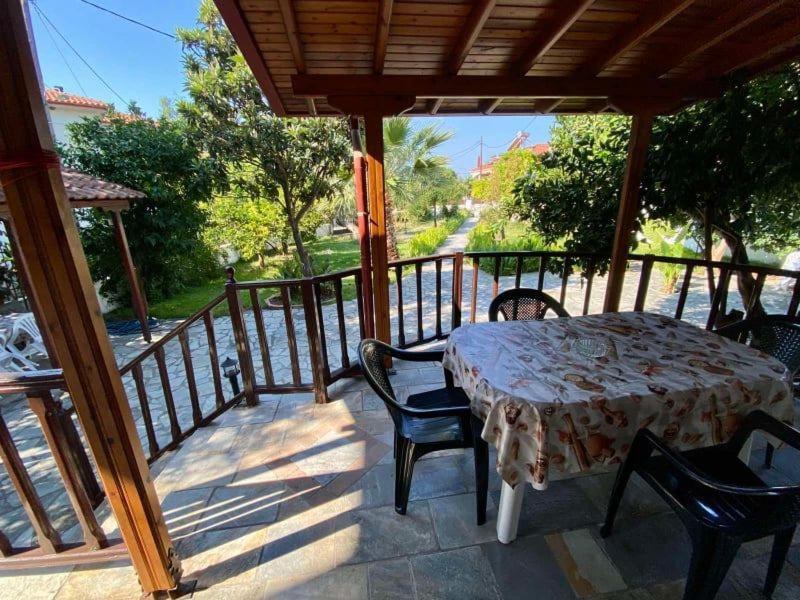Menelaos Apartments Lefokastro Ngoại thất bức ảnh
