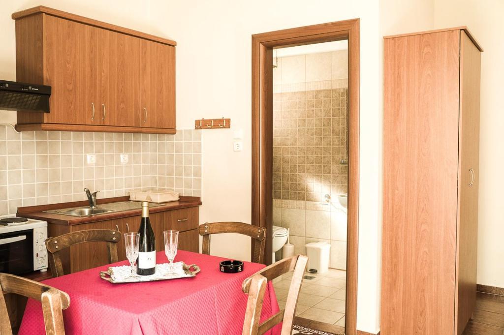 Menelaos Apartments Lefokastro Phòng bức ảnh