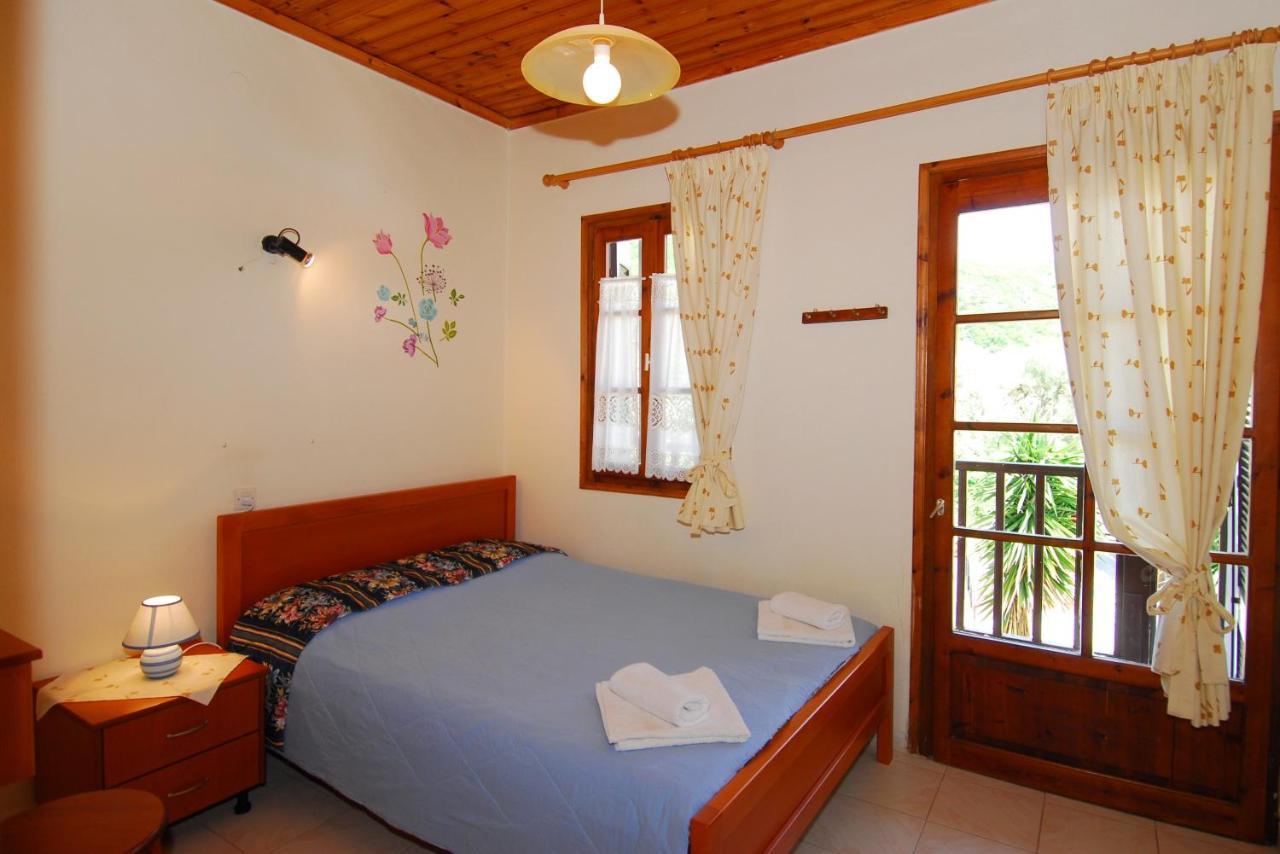 Menelaos Apartments Lefokastro Ngoại thất bức ảnh